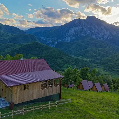 Mountain Camp Outdoor Tara Tjentište