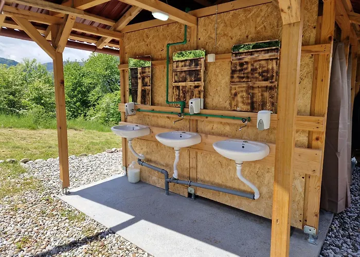 Mountain Camp Outdoor Tara Kemping *